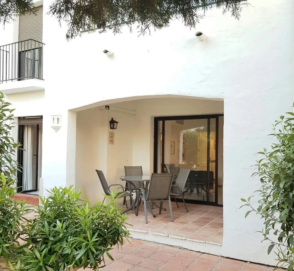 Jardines Del Puerto En Pleno Centro De Puerto Banus Daire Marbella